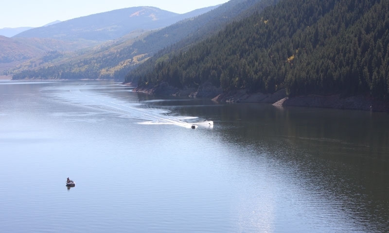 Waterskiing the Ruedi Reservoir