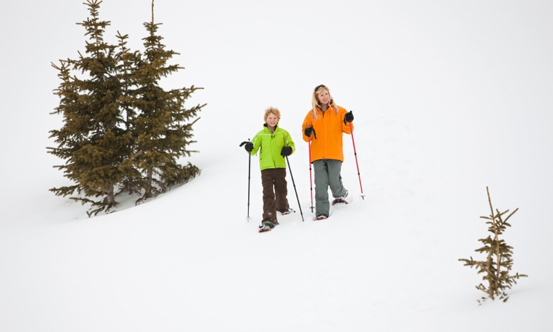 Kids Winter Snowshoeing